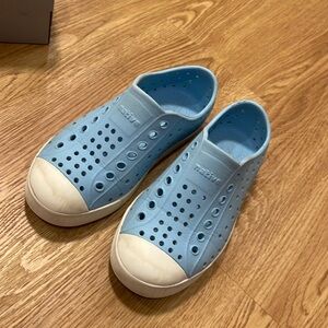 Native Girl Shoes size 11c